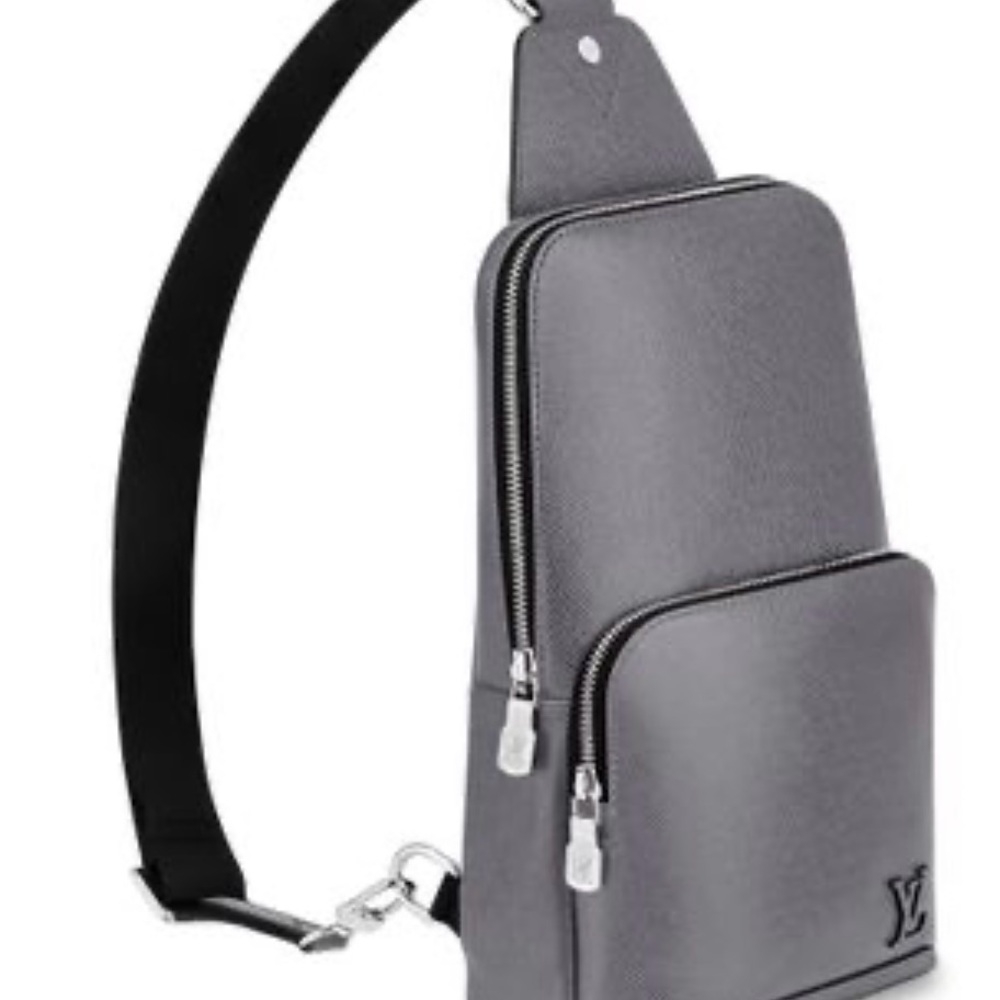 Genuine Louis Vuitton Avenue Slingbag